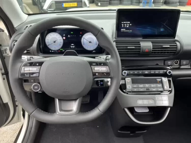 Foto van Hyundai INSTER