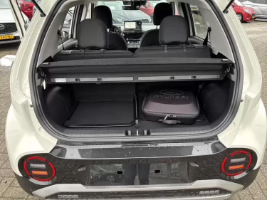 Foto van Hyundai INSTER
