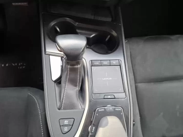 Foto van Lexus UX