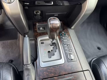 Foto van Toyota Land Cruiser V8