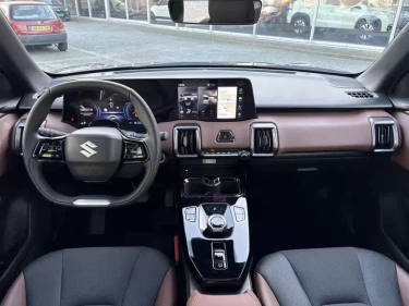 Foto van Suzuki e VITARA