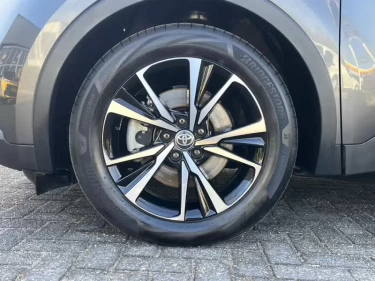 Foto van Toyota C-HR