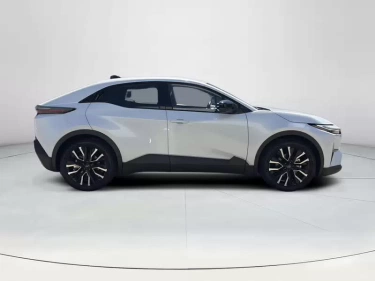 Foto van Toyota C-HR+