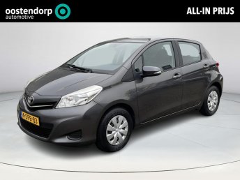 Toyota Yaris 1.3 VVT-i Now  occasion 2013