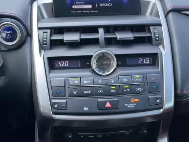 Foto van Lexus NX