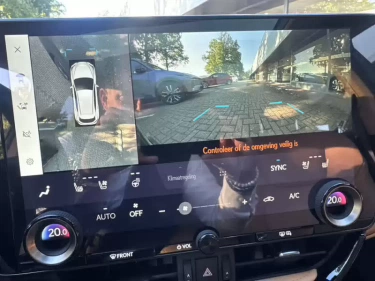 Foto van Lexus NX