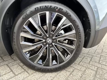 Foto van Toyota C-HR+