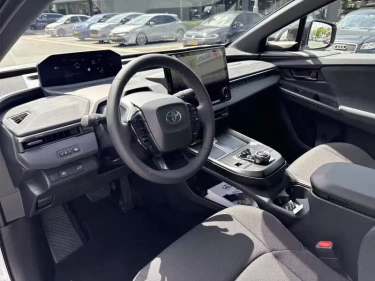 Foto van Toyota C-HR+
