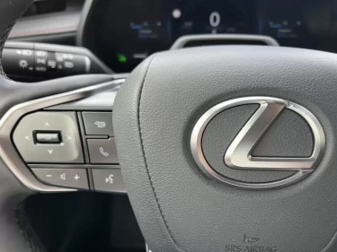 Foto van Lexus LBX