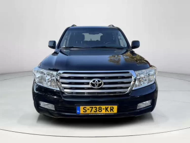 Foto van Toyota Land Cruiser V8