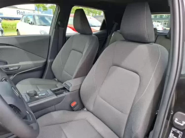 Foto van Lexus LBX