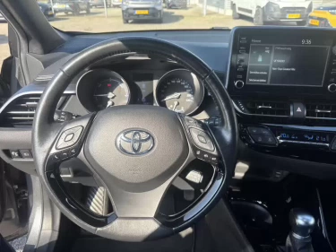 Foto van Toyota C-HR