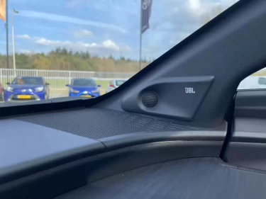 Foto van Toyota C-HR+