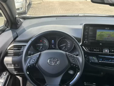 Foto van Toyota C-HR