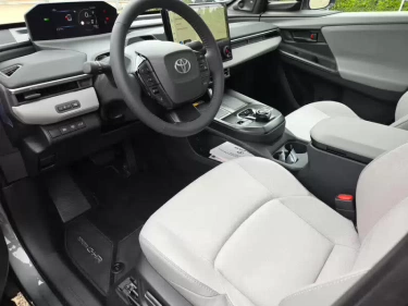 Foto van Toyota C-HR+