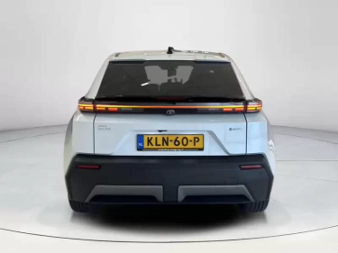 Foto van Toyota C-HR+