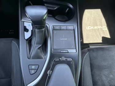 Foto van Lexus UX