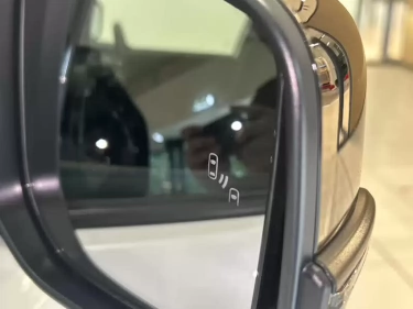 Foto van Toyota C-HR+