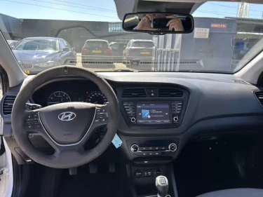 Foto van Hyundai i20 Coupé
