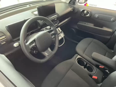 Foto van Hyundai INSTER