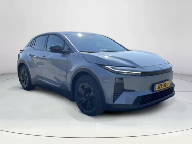 Foto van Toyota C-HR+