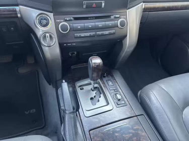 Foto van Toyota Land Cruiser V8