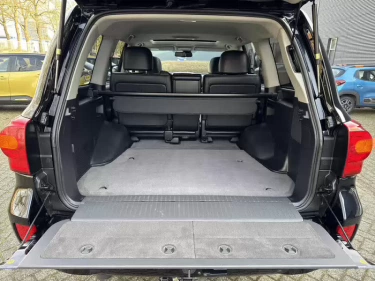 Foto van Toyota Land Cruiser V8