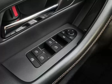 Foto van Mazda CX-60