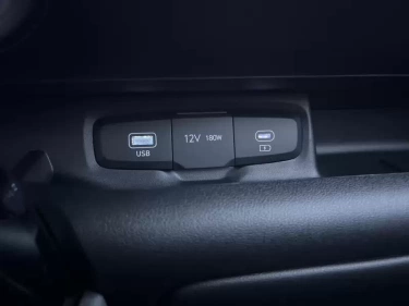 Foto van Hyundai INSTER