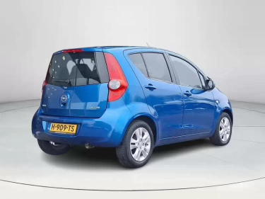 Foto van Opel Agila