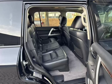 Foto van Toyota Land Cruiser V8