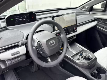 Foto van Toyota C-HR+