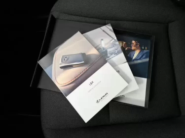 Foto van Lexus LBX