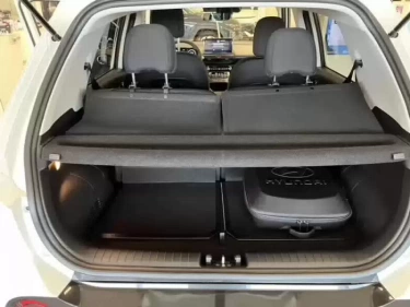 Foto van Hyundai INSTER