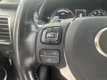 Foto van Lexus NX