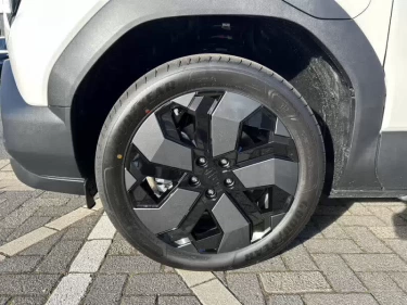 Foto van Suzuki e VITARA