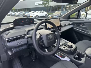 Foto van Toyota C-HR+