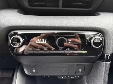 Foto van Mazda 2 Hybrid