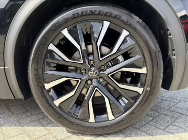 Foto van Toyota C-HR+