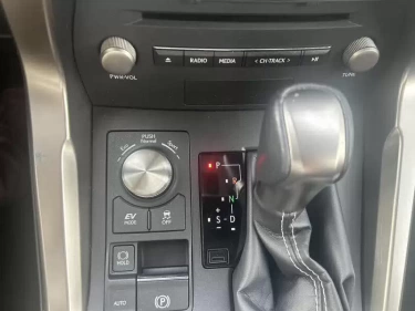 Foto van Lexus NX