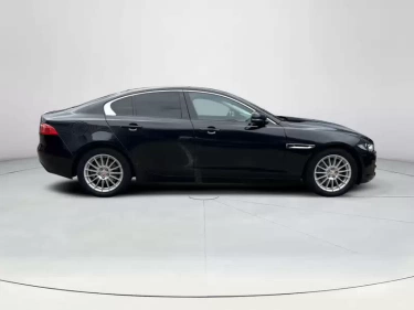 Foto van Jaguar XE
