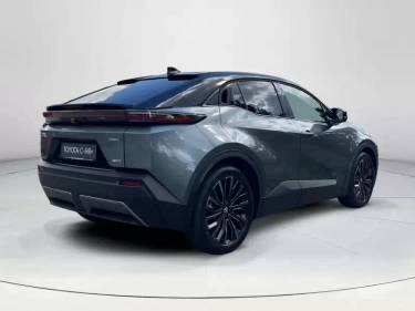Foto van Toyota C-HR+