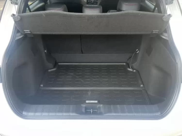 Foto van Lexus LBX