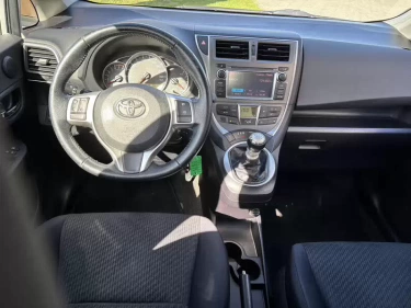 Foto van Toyota Verso-S