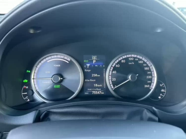 Foto van Lexus NX