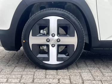 Foto van Hyundai INSTER