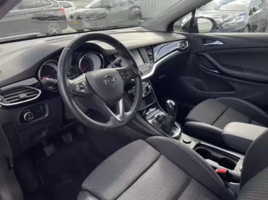 Foto van Opel Astra Sports Tourer