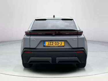 Foto van Toyota C-HR+