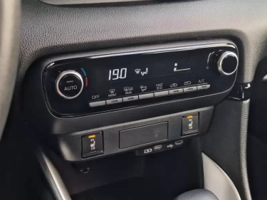 Foto van Mazda 2 Hybrid
