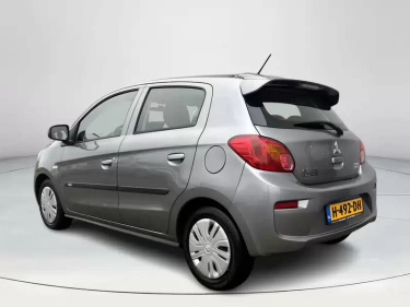 Foto van Mitsubishi Space Star